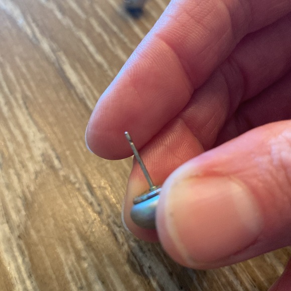 🥹RARE AUTHENTIC 2004 VINTAGE CHANEL EARRINGS!!!!!!!! - Picture 7 of 12